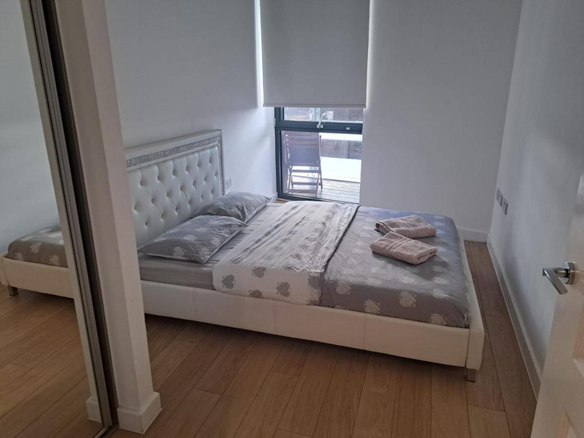 Amazing Apartment Moments Away From The Heart Of London Exteriör bild